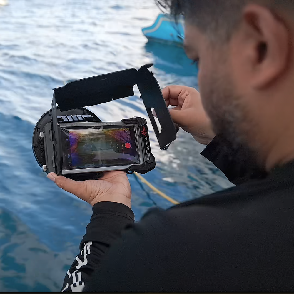 Foldable Screen Hood